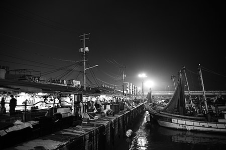 Night scenery at the docks in Incheon, South Korea thumbnail