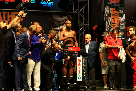 Floyd Mayweather thumbnail