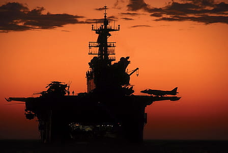 silhouette of ship thumbnail