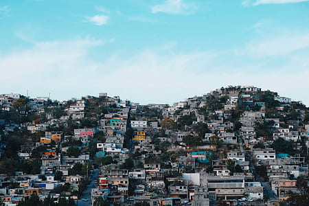 houses on mountain thumbnail