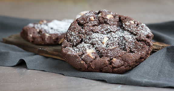 chocolate chip cookie on gray textile thumbnail