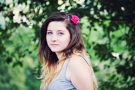 selective focus photography of woman with ombre colored hair thumbnail