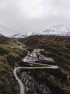 landscape photography of road near mountain \ thumbnail
