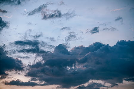 gray sky and blue clouds thumbnail