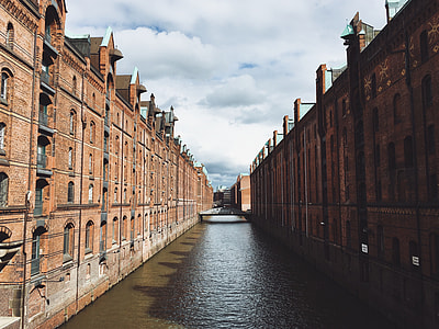 brown concrete buildings during daytime thumbnail