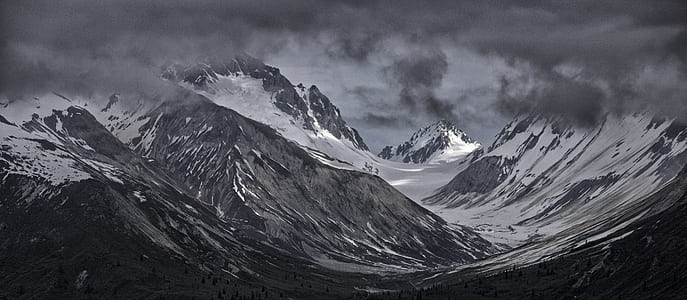 panoramic photography of white snow-capped mountain thumbnail