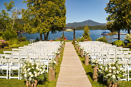 wedding reception next to sea water thumbnail