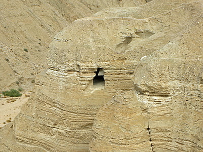 brown rock hole thumbnail