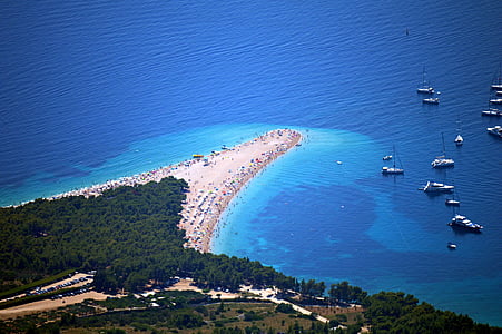 aerial view of island thumbnail