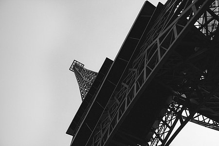 Black White Eiffel Tower France thumbnail