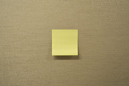 blank sticky paper thumbnail