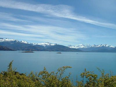 General Carrera lake, the largest lake in Chile landscape thumbnail