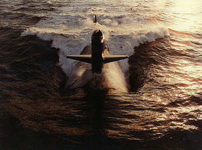 photo of submarine thumbnail