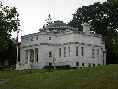 Curtis Memorial Library in Meriden, Connecticut thumbnail