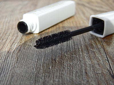 black mascara with white container thumbnail