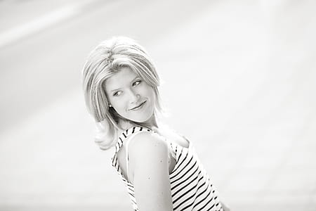 women's white and black striped tank top thumbnail