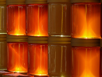 pile of clear containers thumbnail