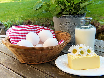 bunch of eggs on brown wicker basket thumbnail