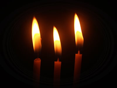 three candlelights thumbnail