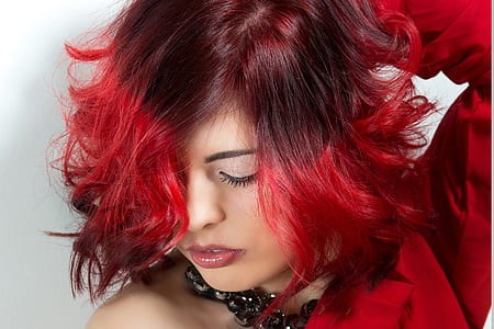 photo of woman with red hair thumbnail