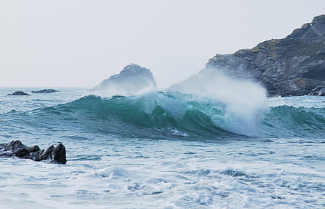 sea waves photo at daytime thumbnail