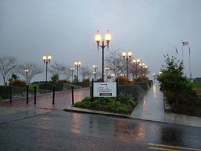 The Old Ferry Landing at Port Allen, Louisiana thumbnail