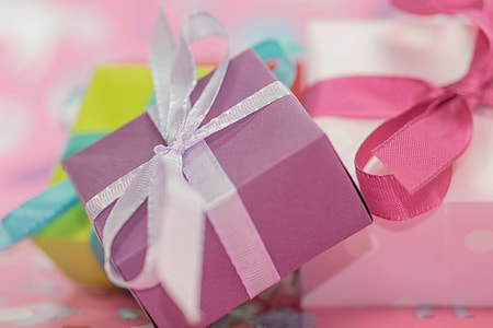 purple gift box thumbnail