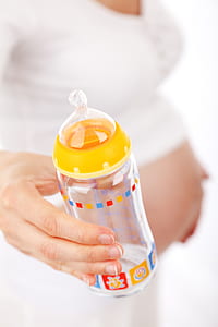 shallow focus of yellow feeding bottle thumbnail