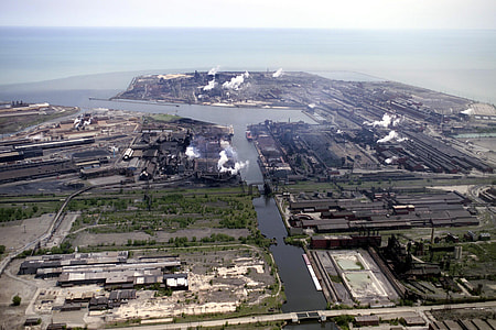 Aerial view of Indiana Harbor and Ship Canal in East Chicago thumbnail