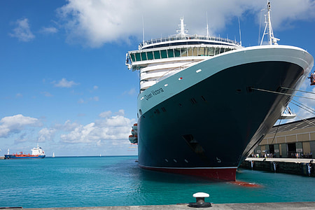 ship on harbor thumbnail
