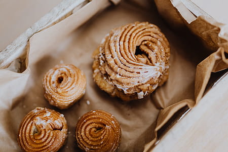 Polish donuts on Fat Thursday thumbnail