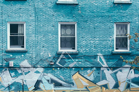 blue painted house thumbnail