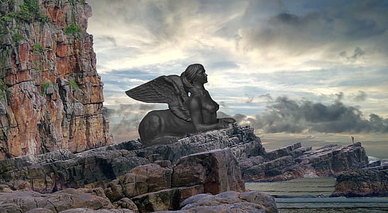 woman with wings statue thumbnail