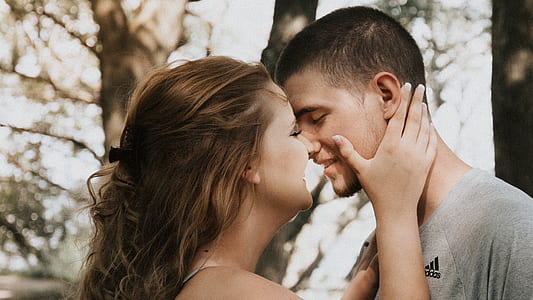 man and woman kissing each other thumbnail