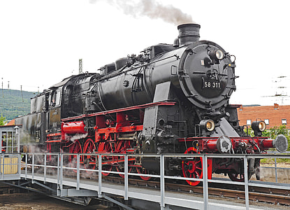 black train thumbnail