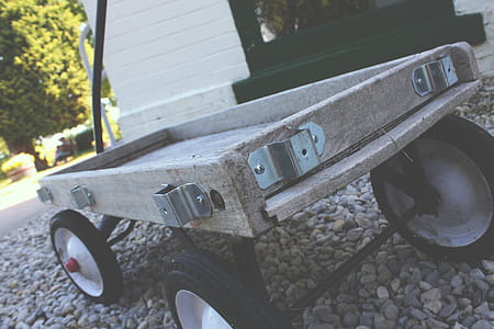 Beige Wooden Pull Kart thumbnail