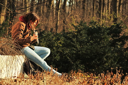 Woman Playing Flute thumbnail