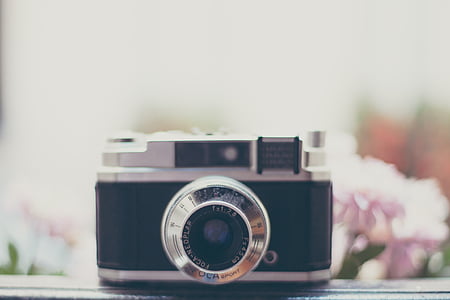 photo of black and gray DSLR camera thumbnail