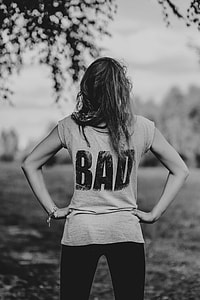 Bad girl thumbnail