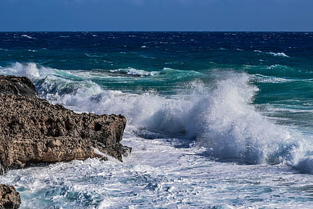 waves of body of water thumbnail