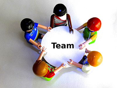 team, table, playmobil, round table, talk, consulting thumbnail