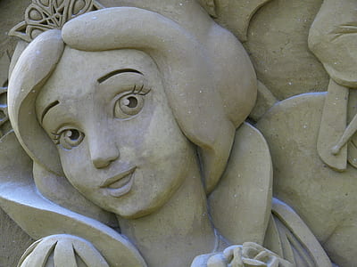 Snow White concrete statue thumbnail