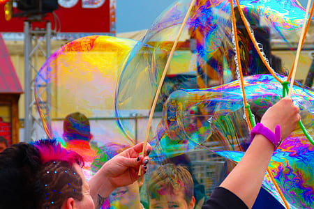 person making bubbles thumbnail