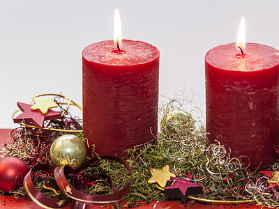 two red candles thumbnail