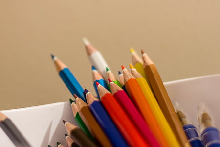 colored pencil lot thumbnail
