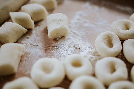 Polish Silesian Dumplings (Kluski Śląskie) thumbnail