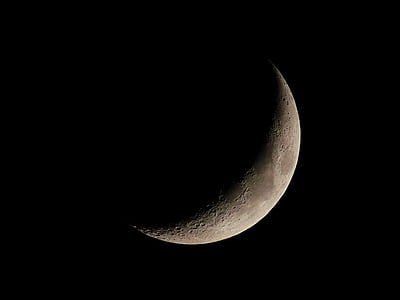 crescent moon thumbnail