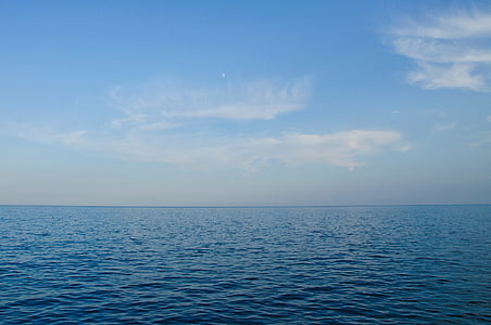 photo of ocean thumbnail