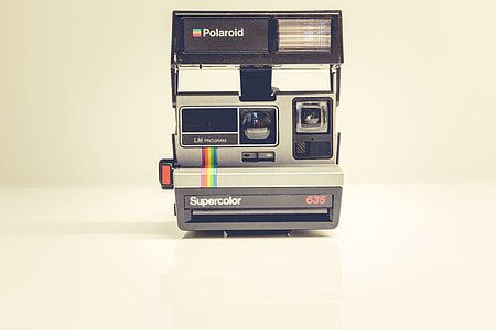 Retro Polaroid Supercolor Camera thumbnail