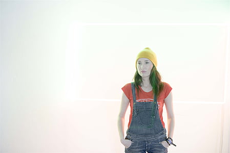 TV show still screenshot thumbnail